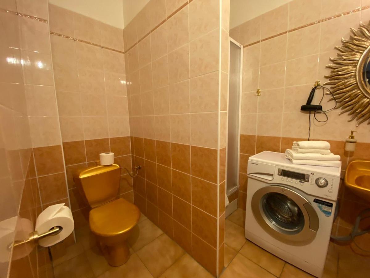 Bank Invest Apartmens - Old Town Praga Exterior foto